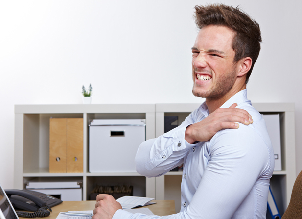 تزریق در شانه برای کنترل درد